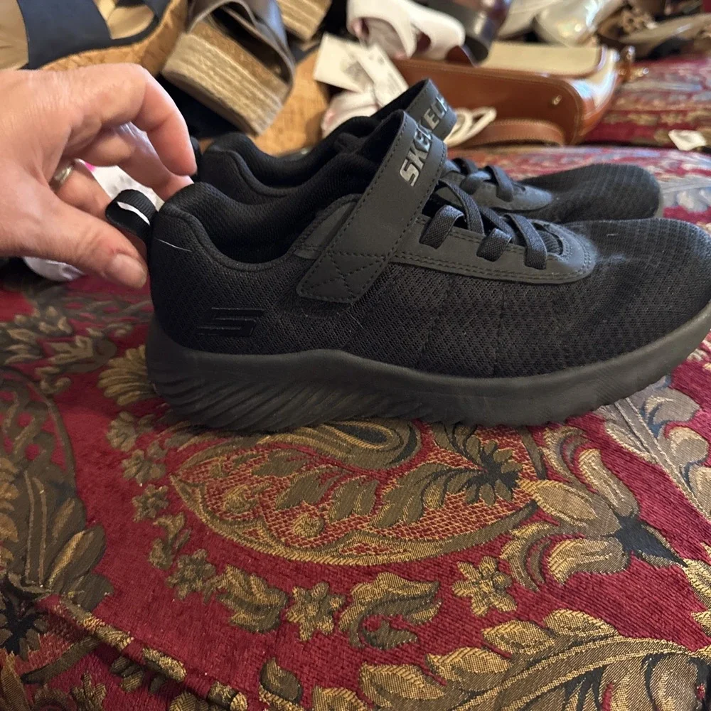 Skechers men wide